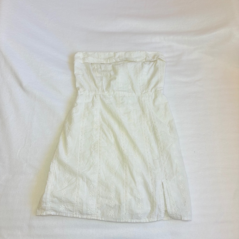Aeropostale Babydoll White Eyelet Strapless Mini Dress Smocked Back Small